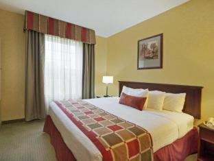 Best Western Plus Ticonderoga Habitación foto